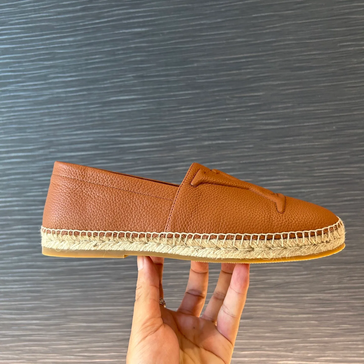 [L Family] Top P: 720💰-Size: 39-44 (customized at 38.45.46) L Family Freesstyle Men's Fisherman Shoes. 2026 Overseas🎆🎆[Spring and Summer New Style: Lv Fisherman Shoes] Material: calf suede, cowhide𥚃, rubber injection process, hemp rope with rubber outsole.